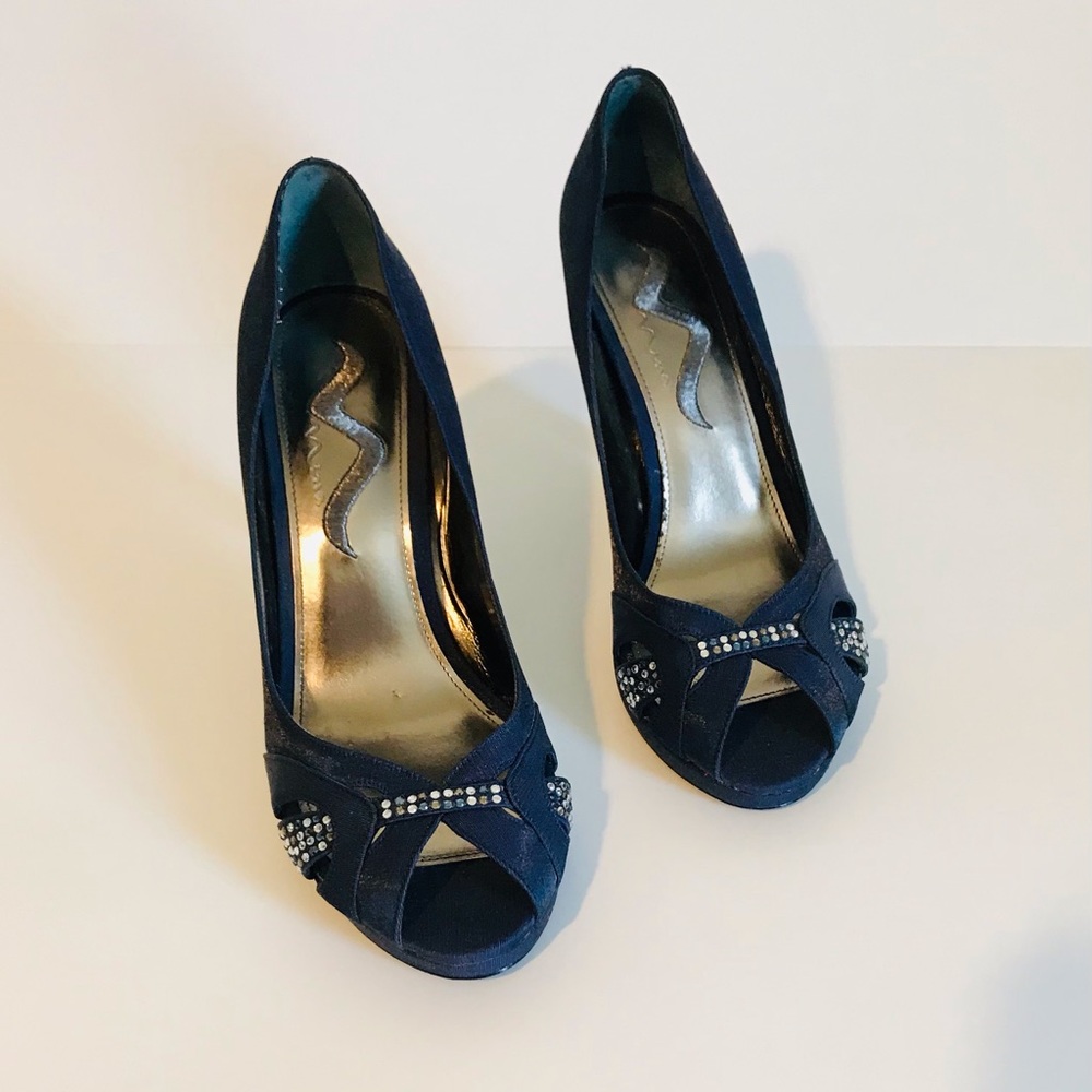 Nina Navy Platform embellished  Peep Toe Pumps/8 M
